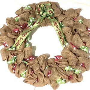 CHRISTMAS WREATH HOLIDAY DECOR